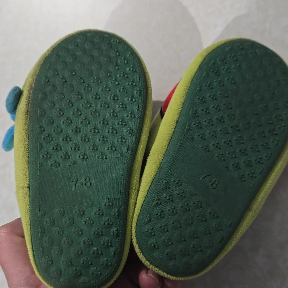 Teenage Mutant‎ Ninja Turtle Slippers Size 7/8